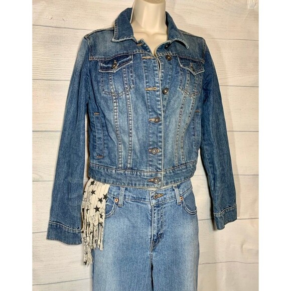 JCPenney Women’s Classic Blue Jean Denim Jacket – Size M - Picture 3 of 11